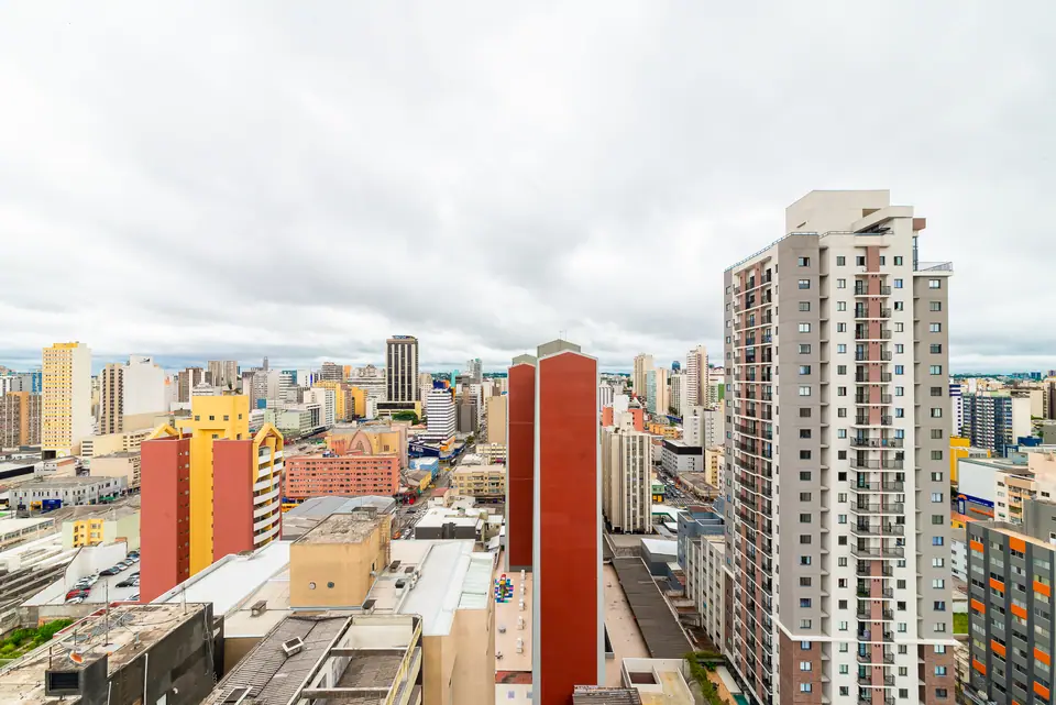 Vista panorâmica de Curitiba a partir do pavimento mais alto do VG